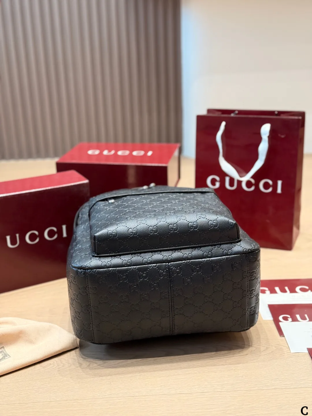 Gucci Cowhide Backpack in Black · view 6