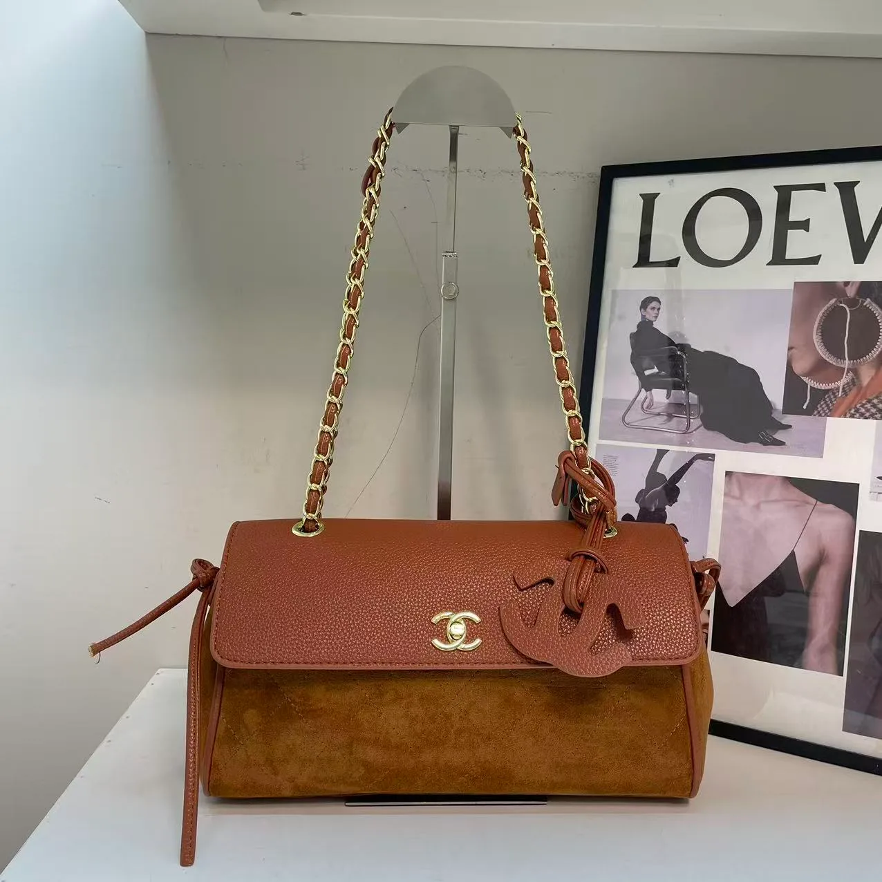 Chanel Baguette Chain flap shoulder bag in Beige & Black & Brown & Grey & Burgundy · view 4