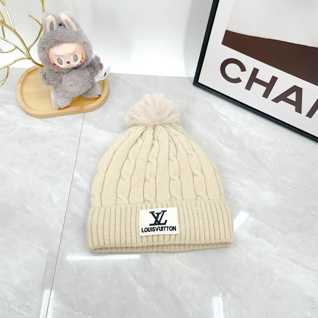 Louis Vuitton Wool Pom-Pom Hat and Scarf Set in Cream · view 4