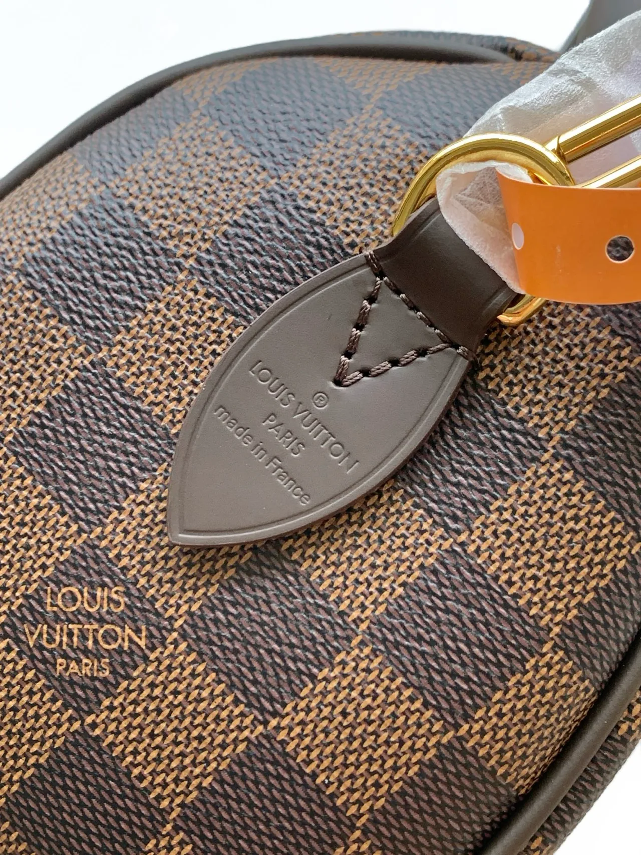 Louis Vuitton Speedy Handbag in Brown · view 7