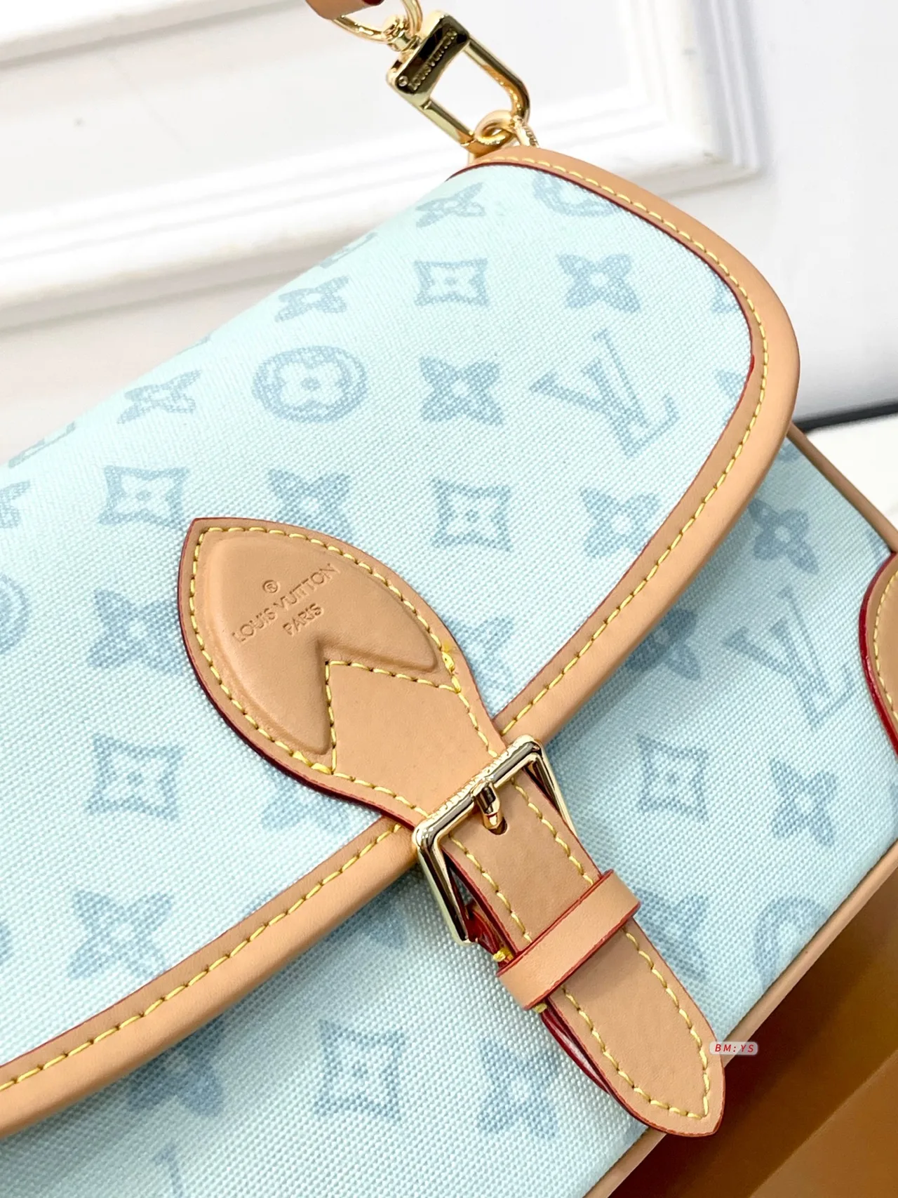 Louis Vuitton Baguette Flap Shoulder Bag in Pink & Beige & Green & Blue & Brown · view 8