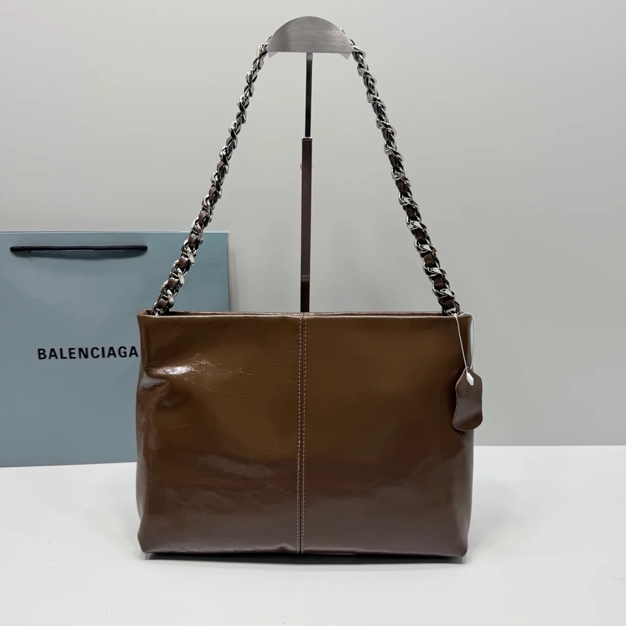 Balenciaga Cowhide Glossy Hobo Bag in Brown · view 5