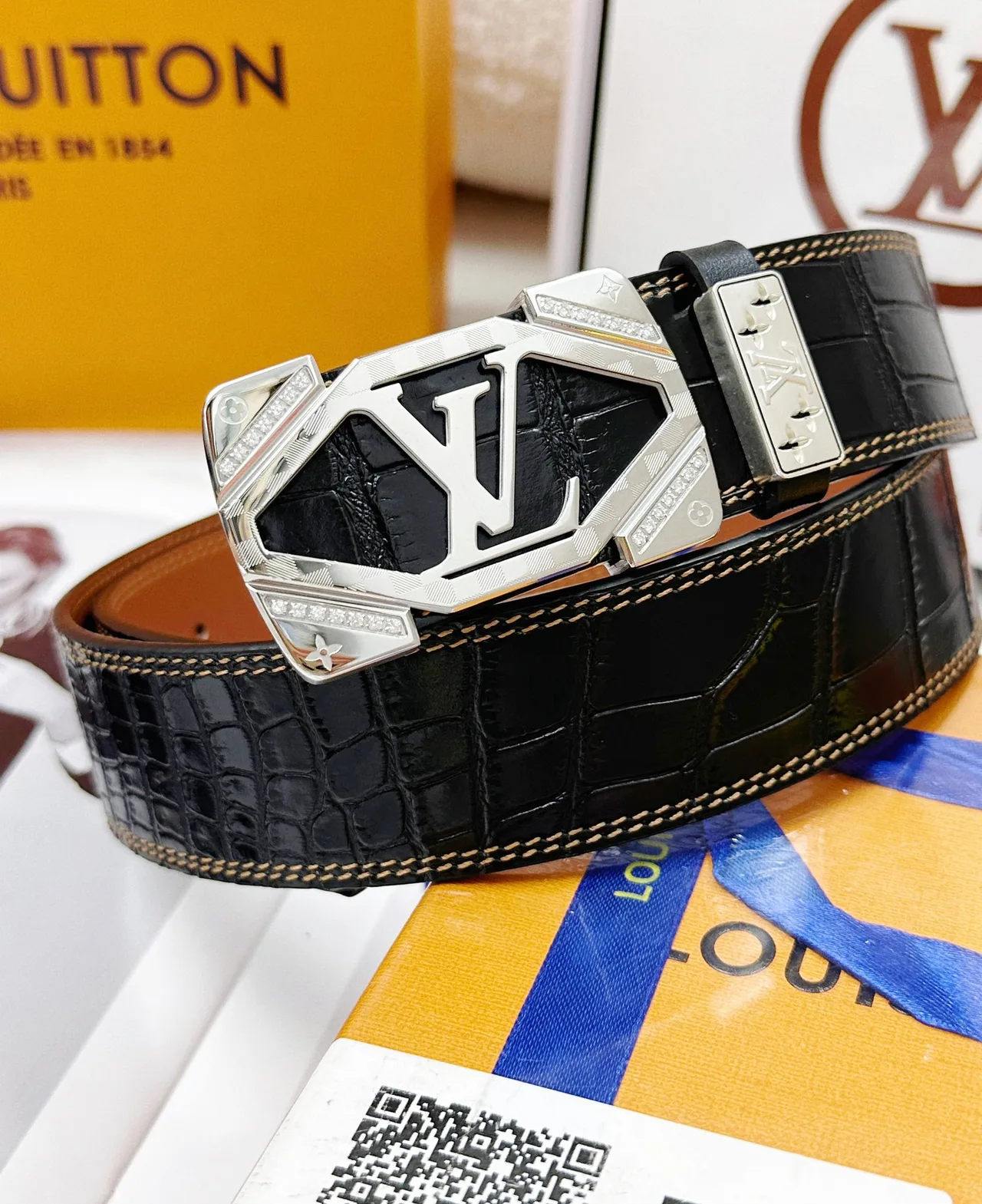 Louis Vuitton LV Buckle Belt in Black & Brown · view 1