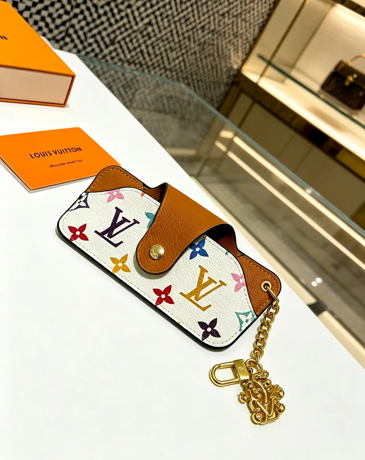 Louis Vuitton Mini Bag Charm in White · view 1