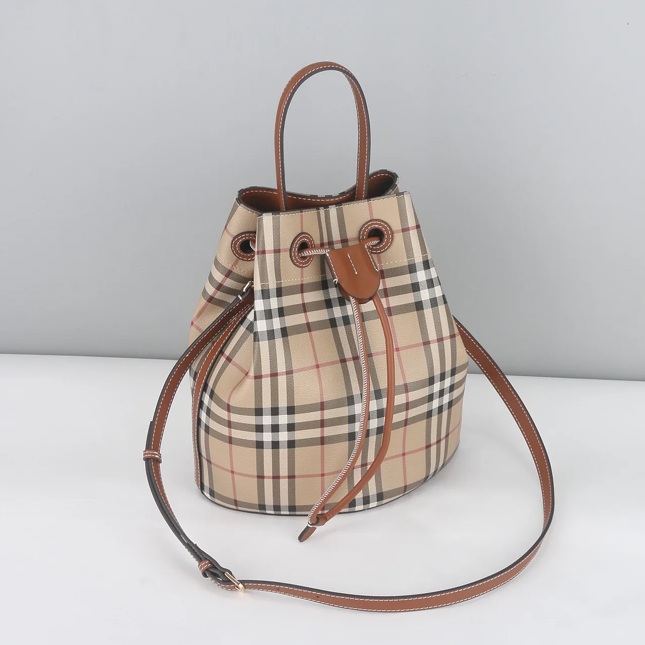 Burberry Check Bucket Bag in Beige · view 5