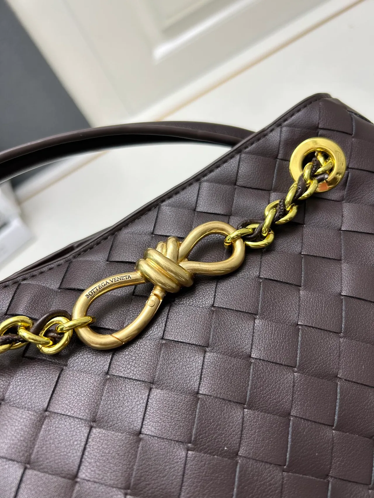 Bottega Veneta Woven Tote in Brown · view 5