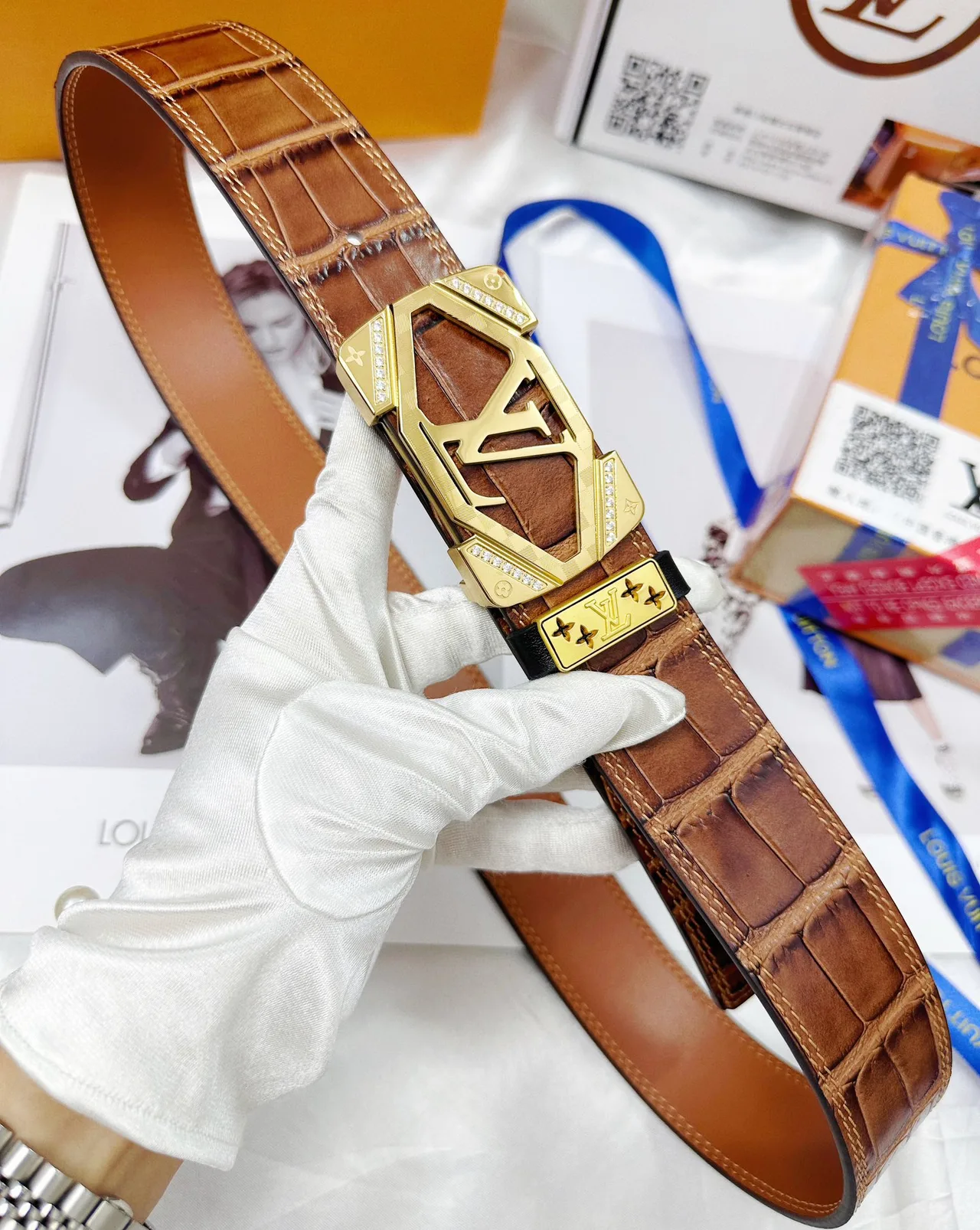 Louis Vuitton Cowhide Belt in Black · view 6