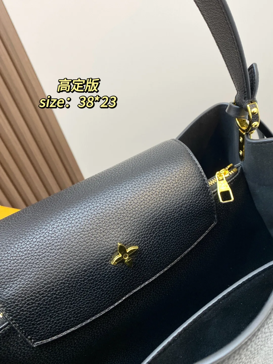 Louis Vuitton Capucines Bag in Black · view 6