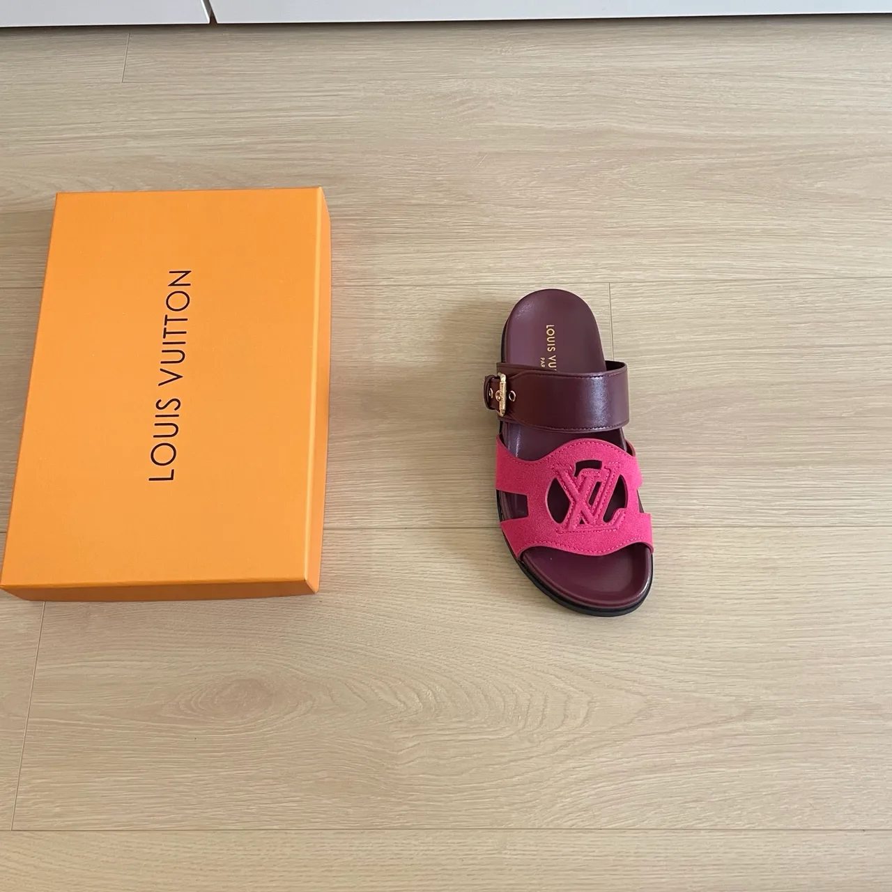 Louis Vuitton Leather Buckle Sandals in Pink · view 7
