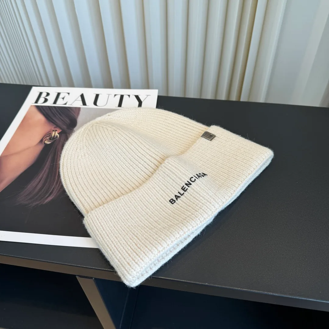 Balenciaga Beanie in White · view 1