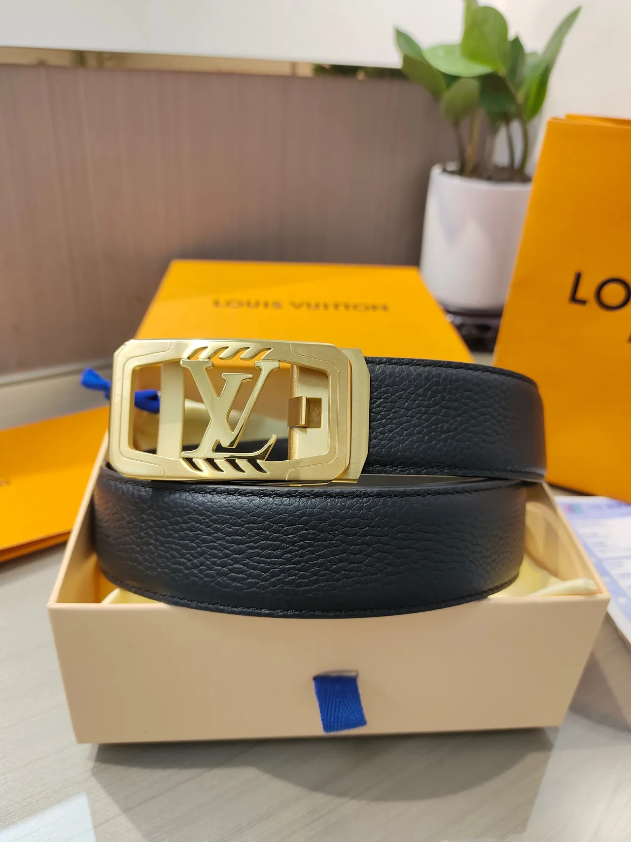 Louis Vuitton Calfskin Glossy Belt in Black · view 2