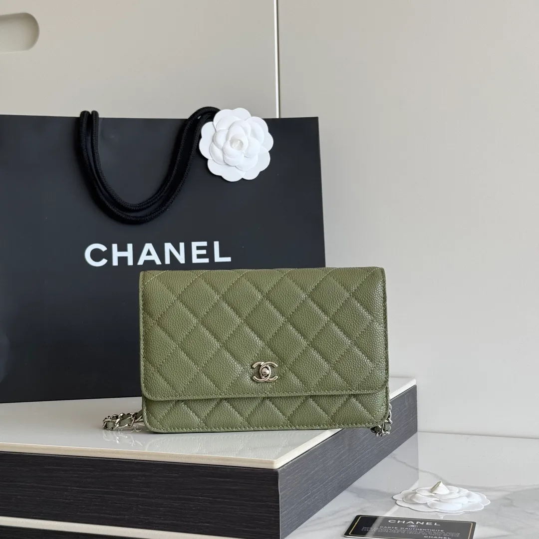 Chanel Calfskin Smooth Quilted Chain Wallet in Green · view 1