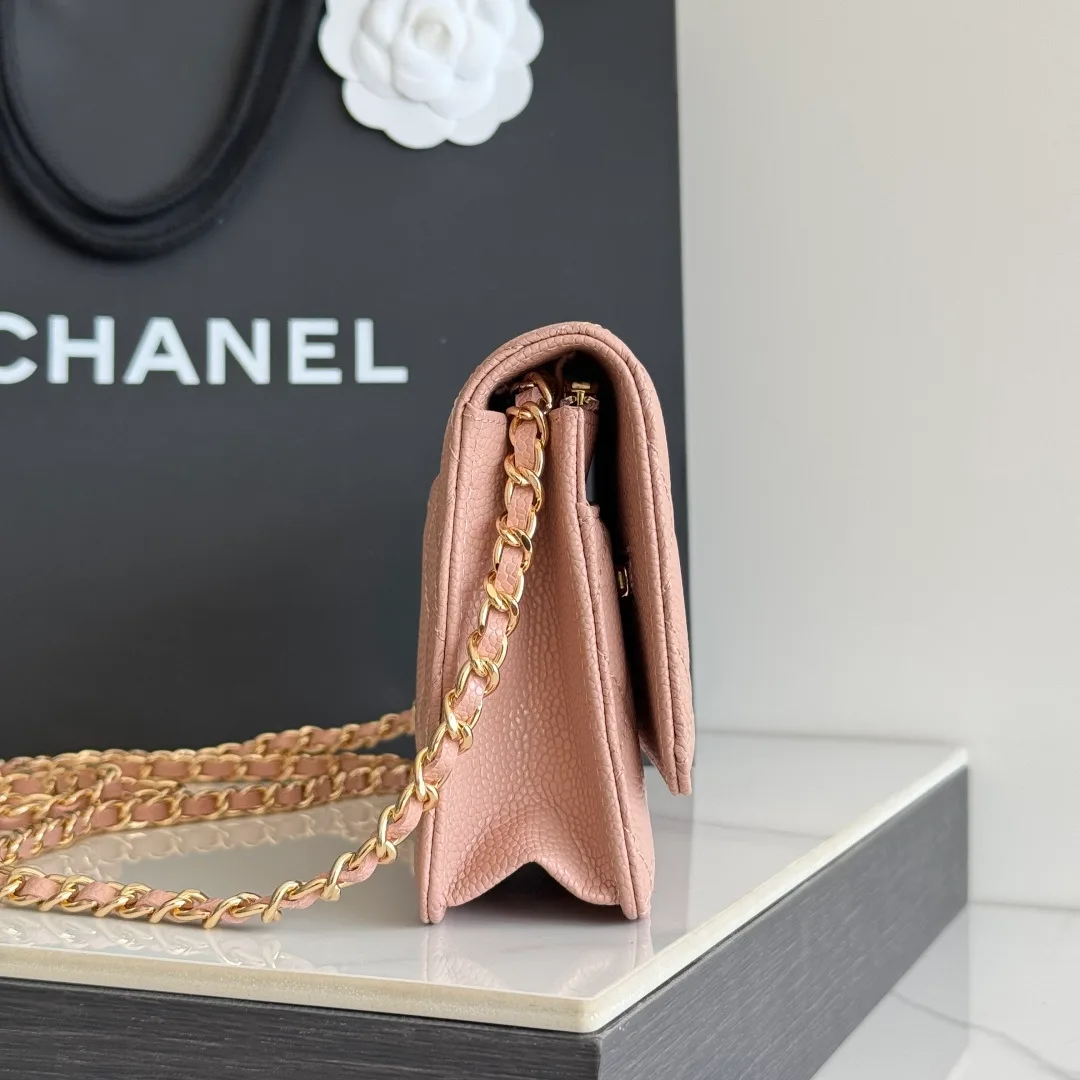 Chanel Calfskin Quilted Clutch in Pink · view 4