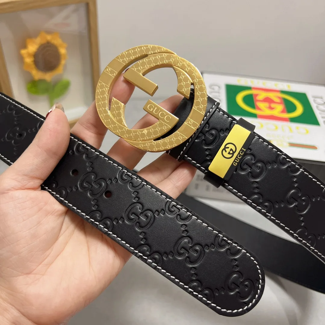 Gucci Cowhide Belt in Black · view 3