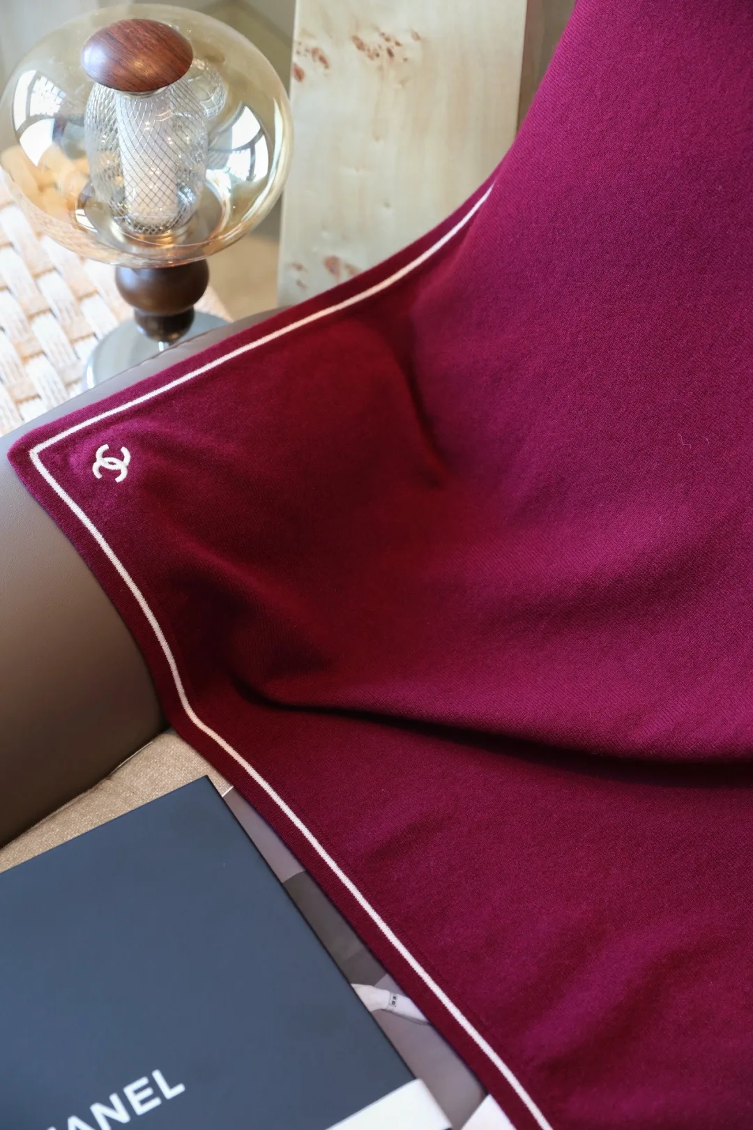 Chanel Wool Cashmere Scarf in Burgundy · view 7