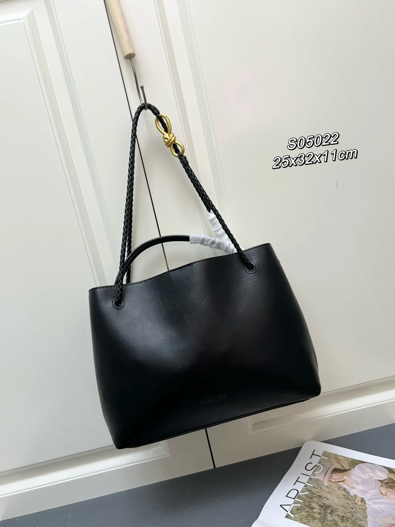 Bottega Veneta Calfskin Woven Tote in Black · view 2