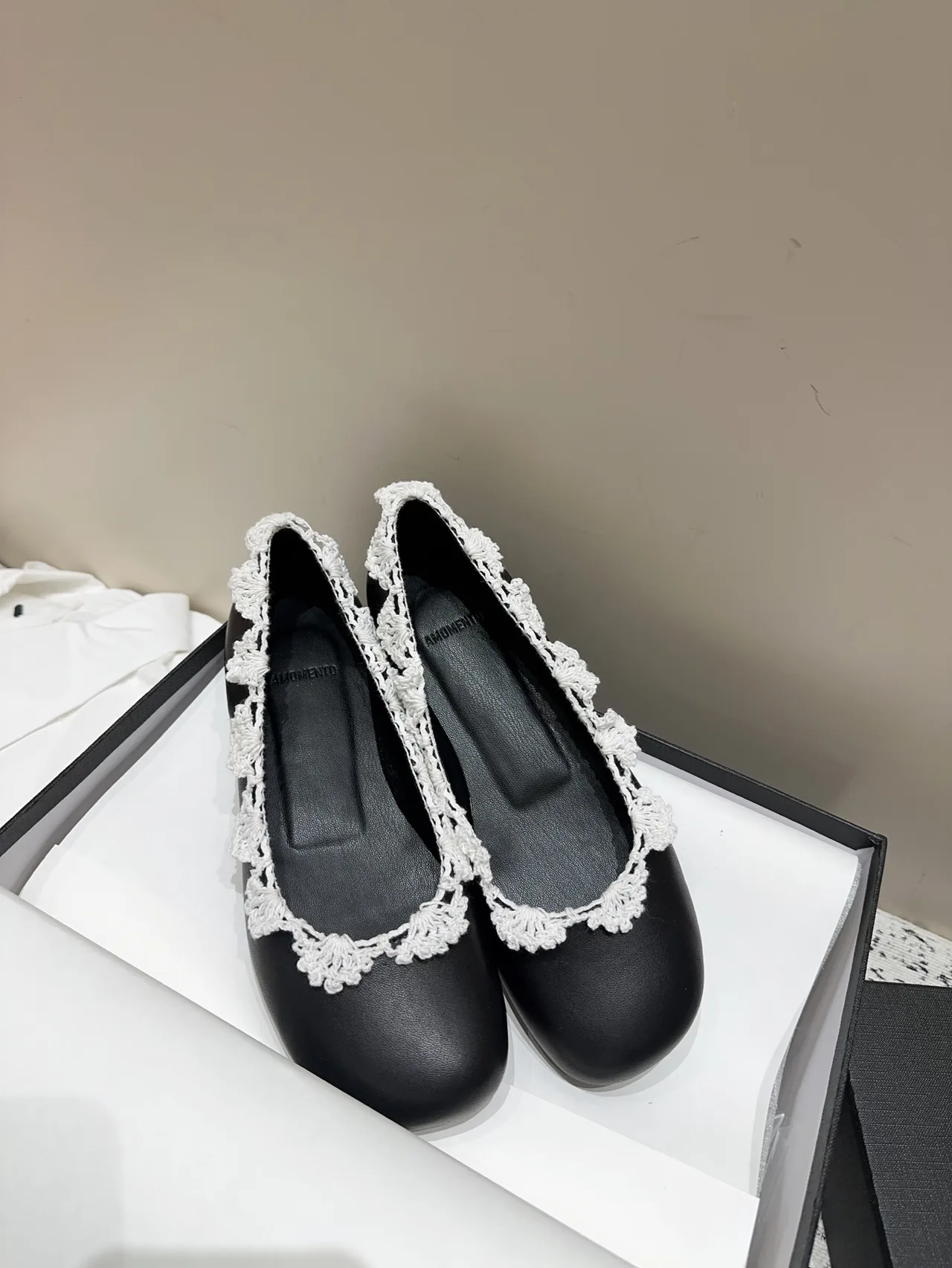 Amomento Sheepskin Glossy Round-Toe Lace-Trim Ballet Flats in Black · view 3