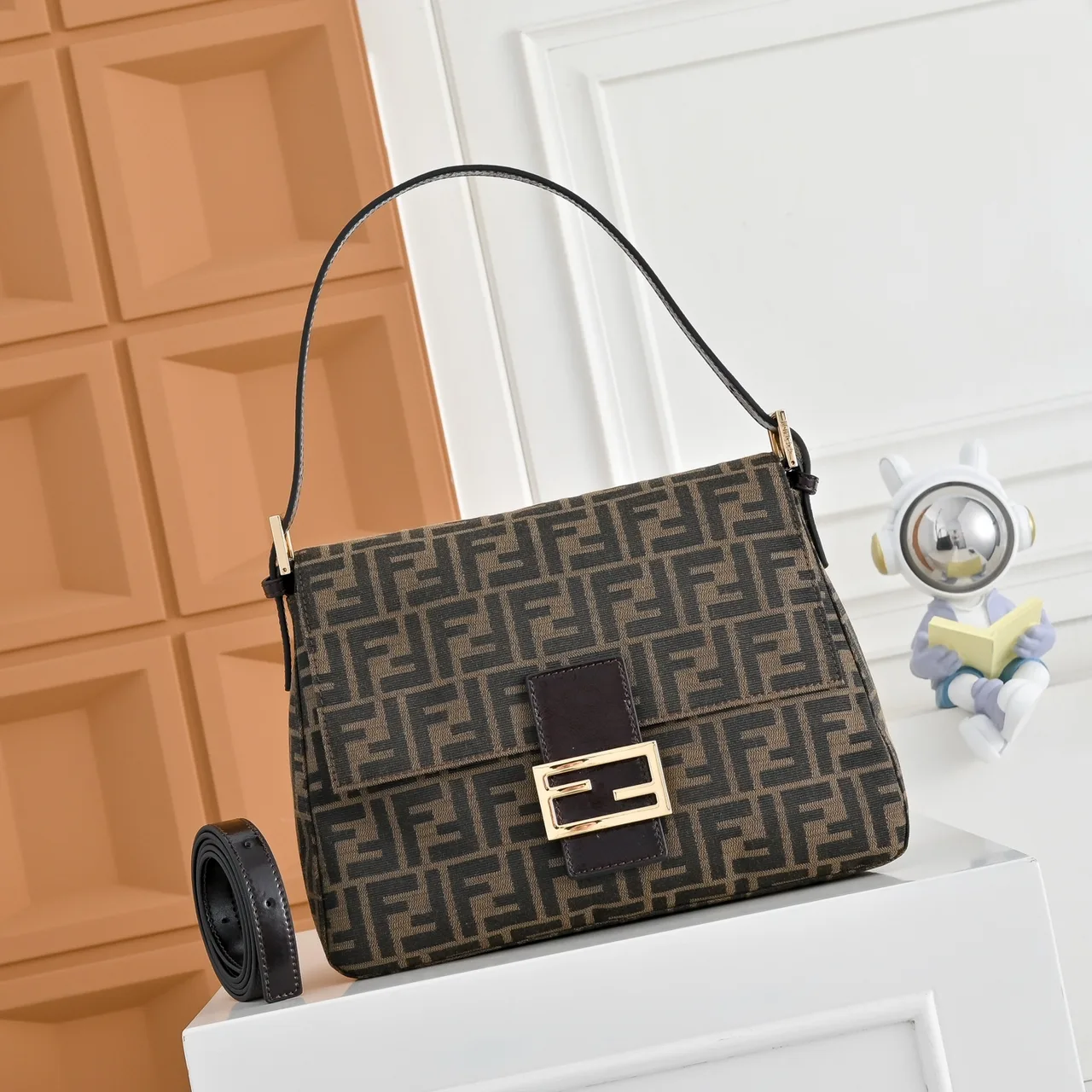 Fendi Baguette Hobo Bag in Brown · view 1