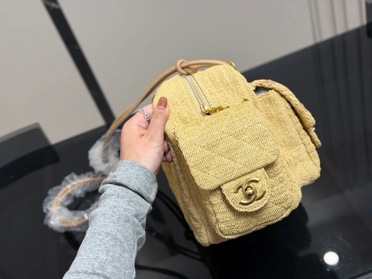 Chanel Denim Shoulder Bag in Yellow · view 8