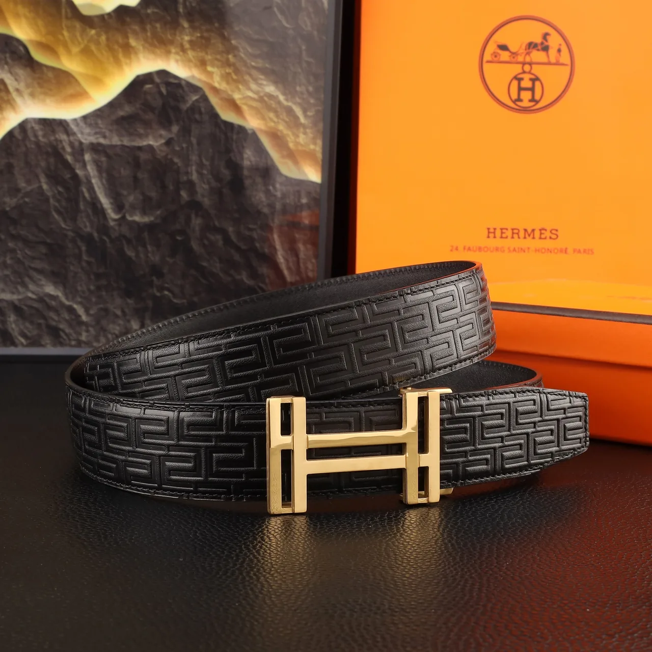 Hermes Geometric H Automatic Belt in Black · view 4