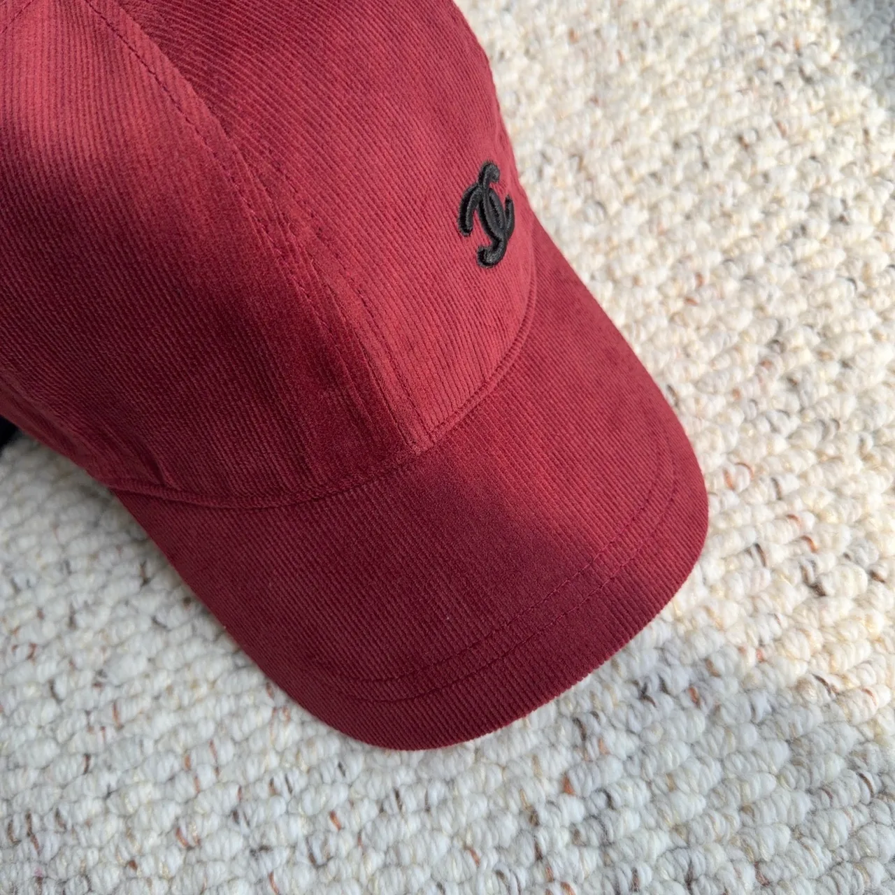 Chanel Baseball Cap in Burgundy · view 7