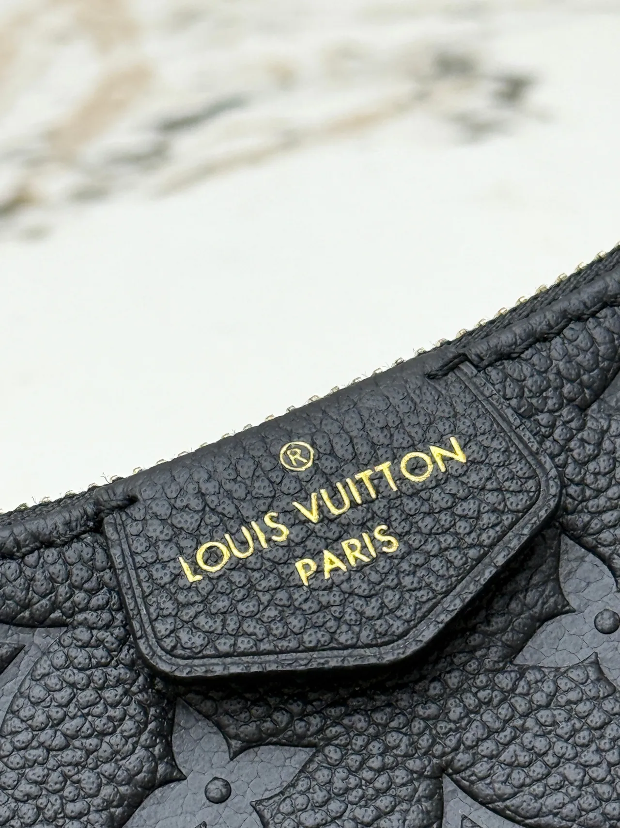 Louis Vuitton Leather Hobo Bag in Black · view 5