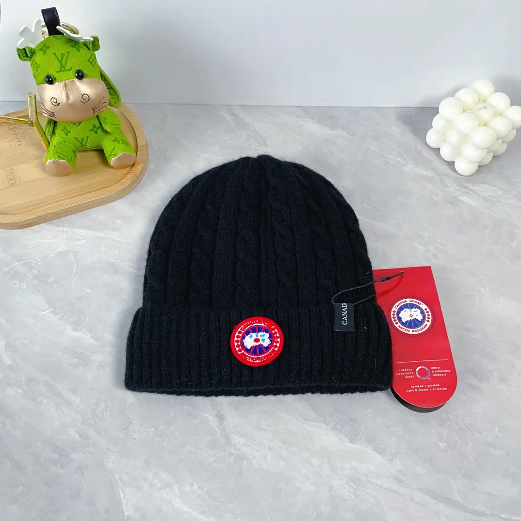 Canada Goose Wool Ribbed Hat Scarf and Gloves Set in Black · view 7