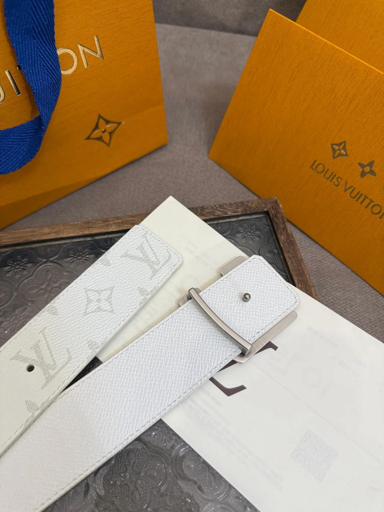 Louis Vuitton Leather Belt in White · view 7