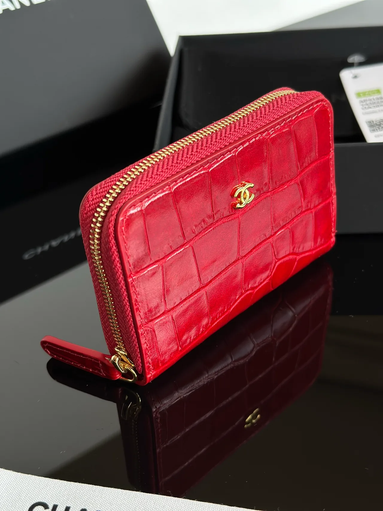 Chanel Wallet in Red · view 4