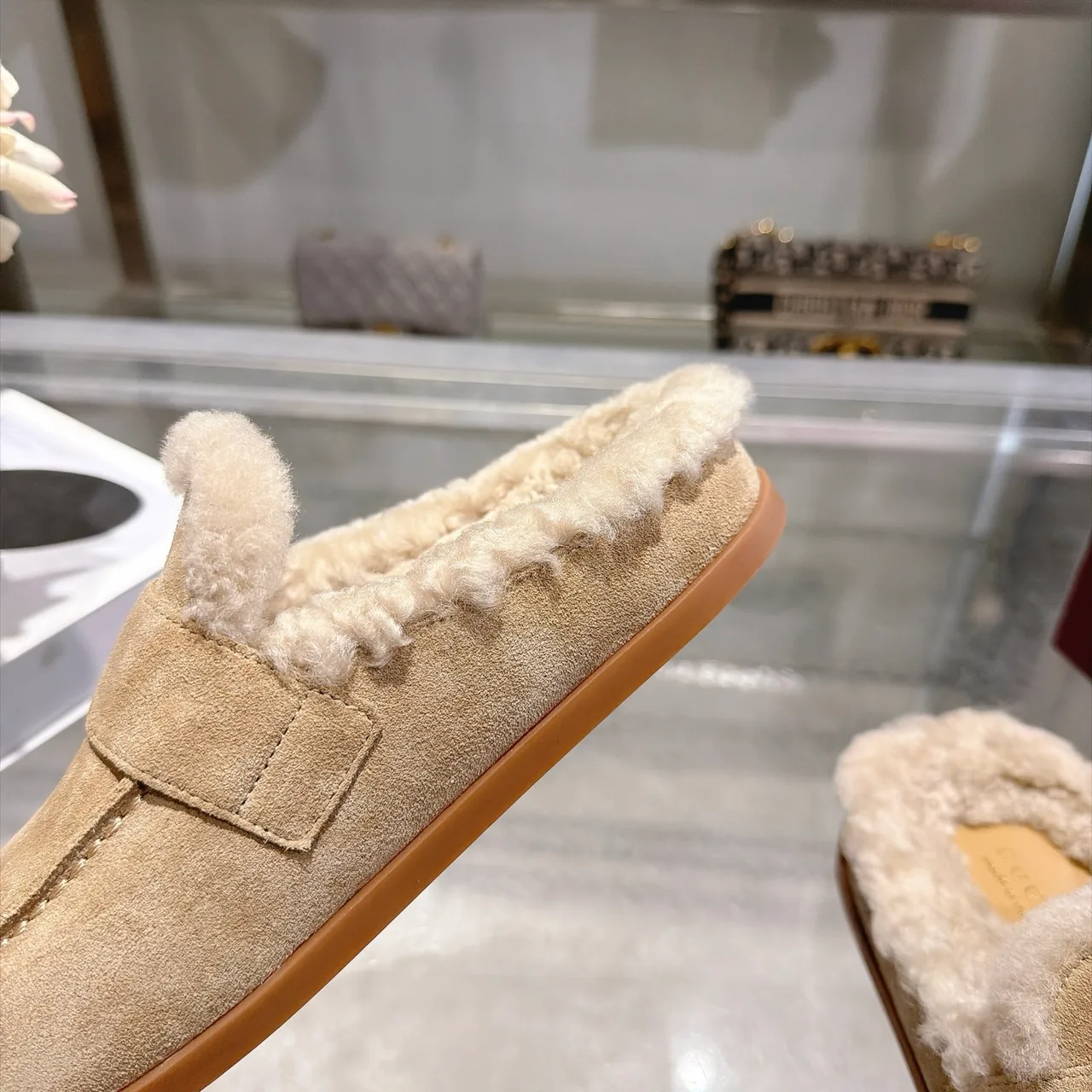 Gucci Cowhide Wool Suede-Look Slippers in Beige · view 8