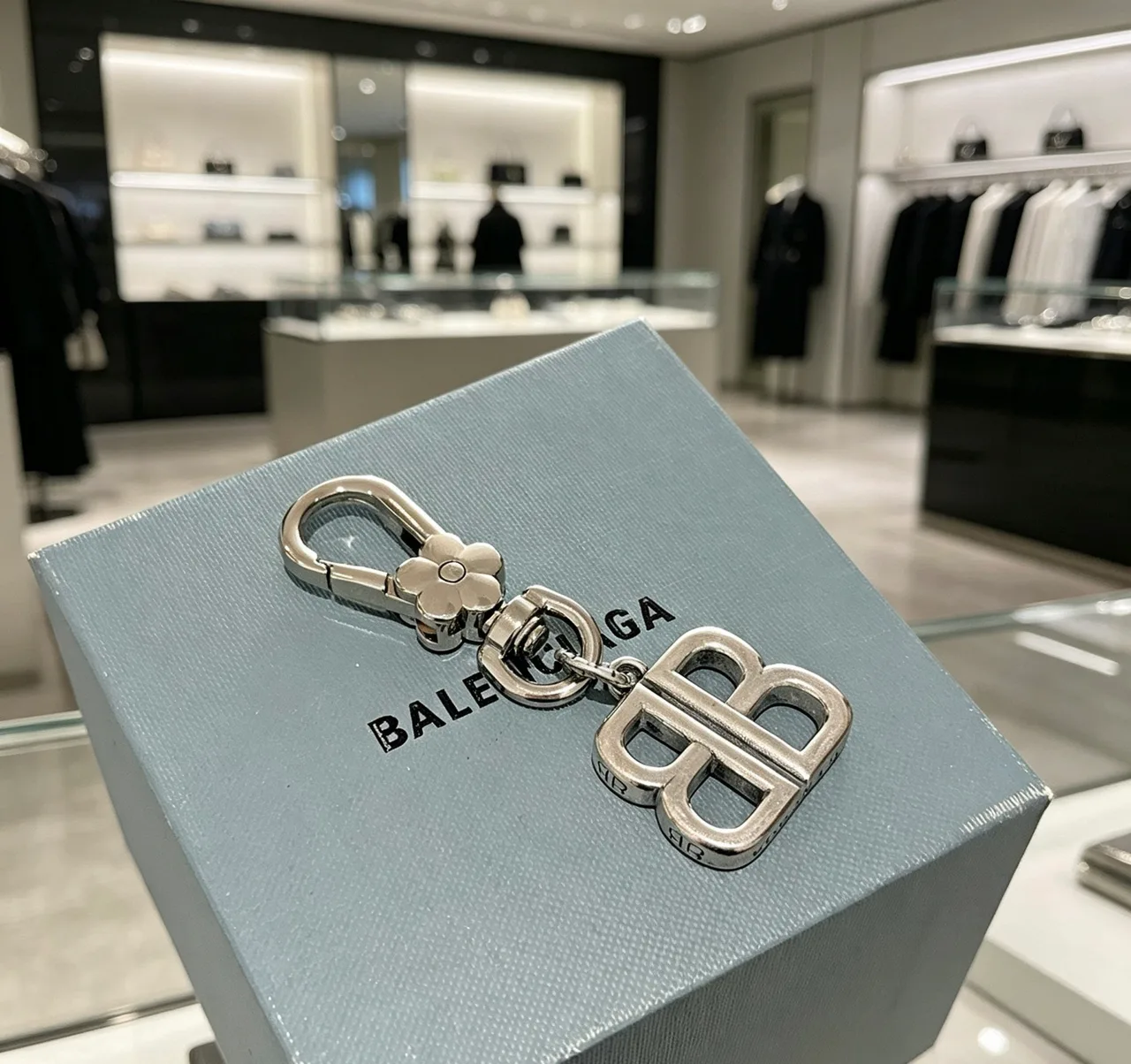 Balenciaga Glossy BB Chain Key Ring in Silver · view 5