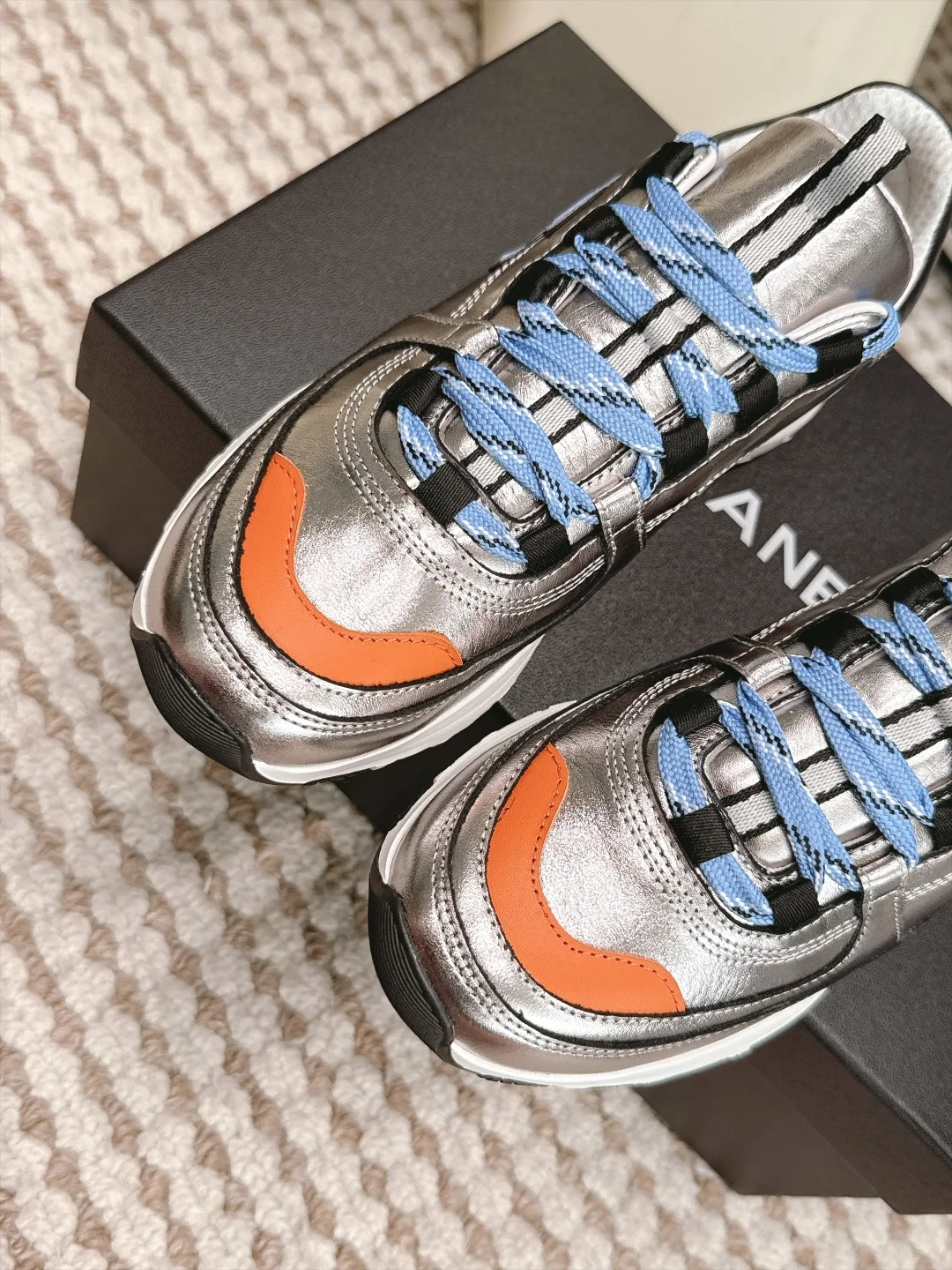 Loewe Cowhide Sneakers in Silver · view 7