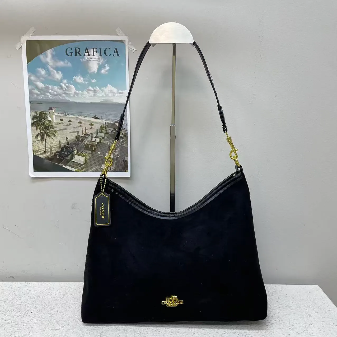 Coach Logo hobo shoulder bag in Burgundy & Brown & Grey & Yellow & Black · view 6
