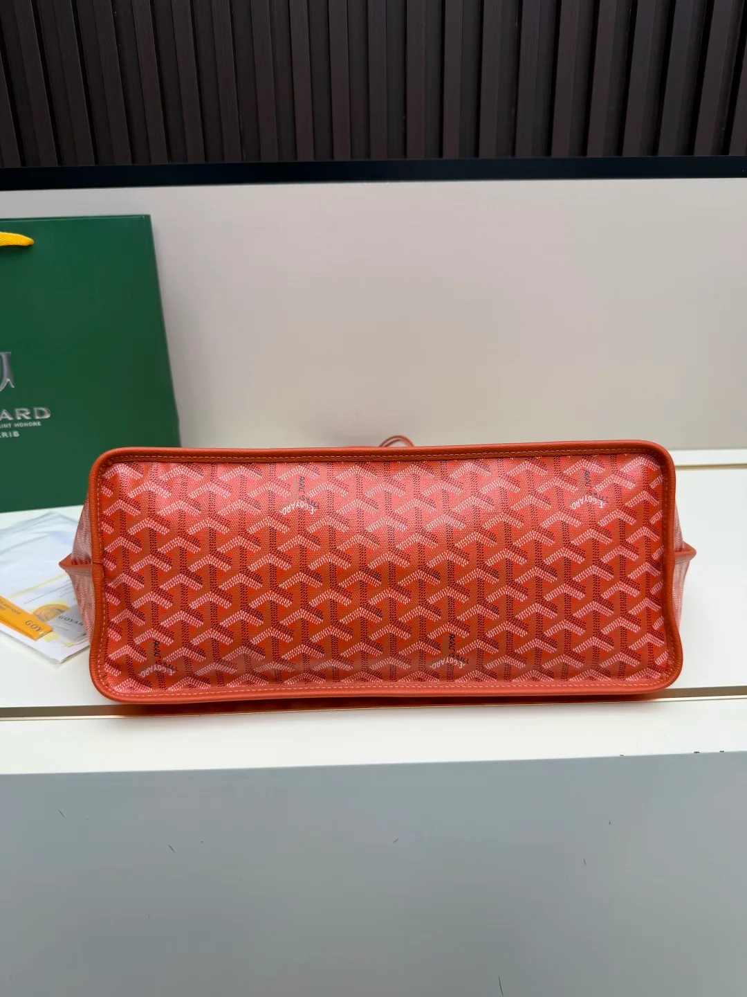 Goyard Canvas Reversible chevron tote with pictured pouch in Orange · view 4