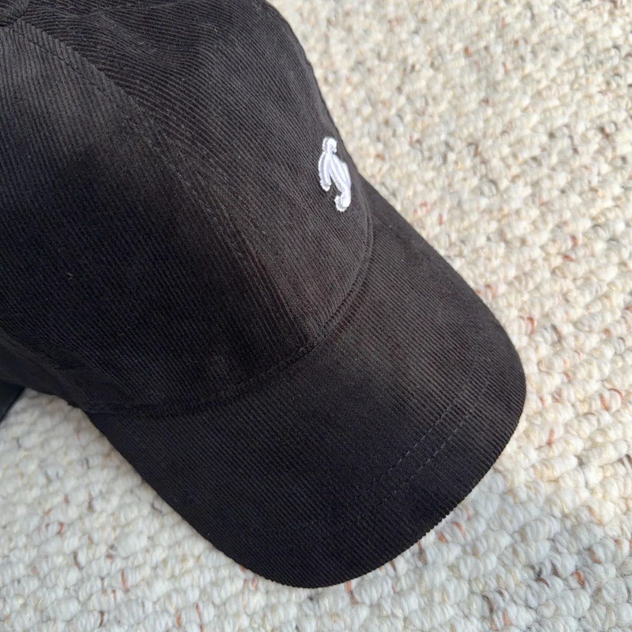 Chanel Baseball Cap in Black · view 7