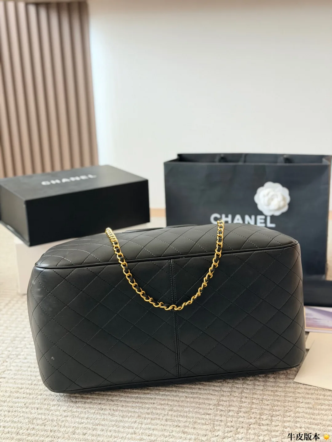 Chanel Cowhide Quilted Tote in Black · view 5