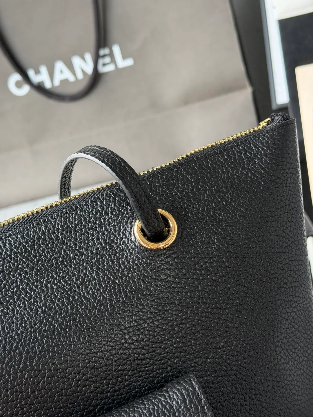 Chanel Leather Smooth Tote in Black · view 7