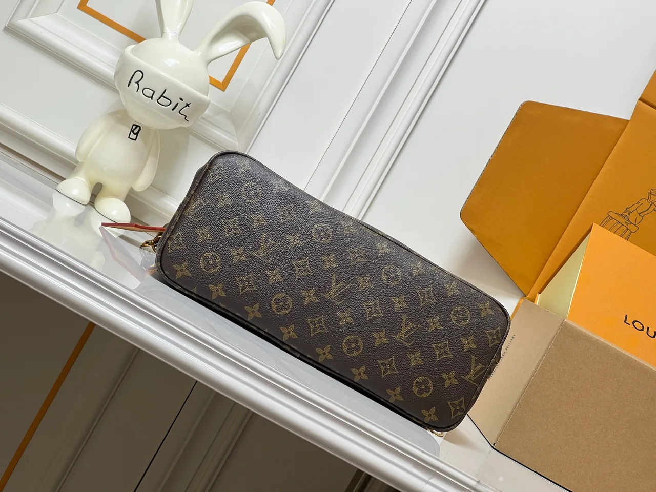 Louis Vuitton Canvas Monogram Graceful Hobo Bag in Brown · view 7
