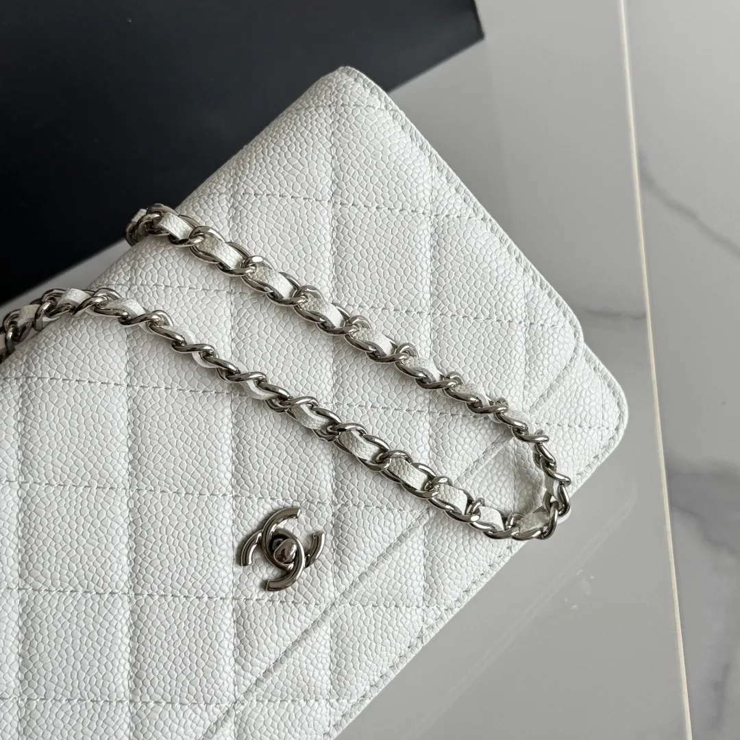 Chanel Calfskin Quilted Clutch in White · view 7