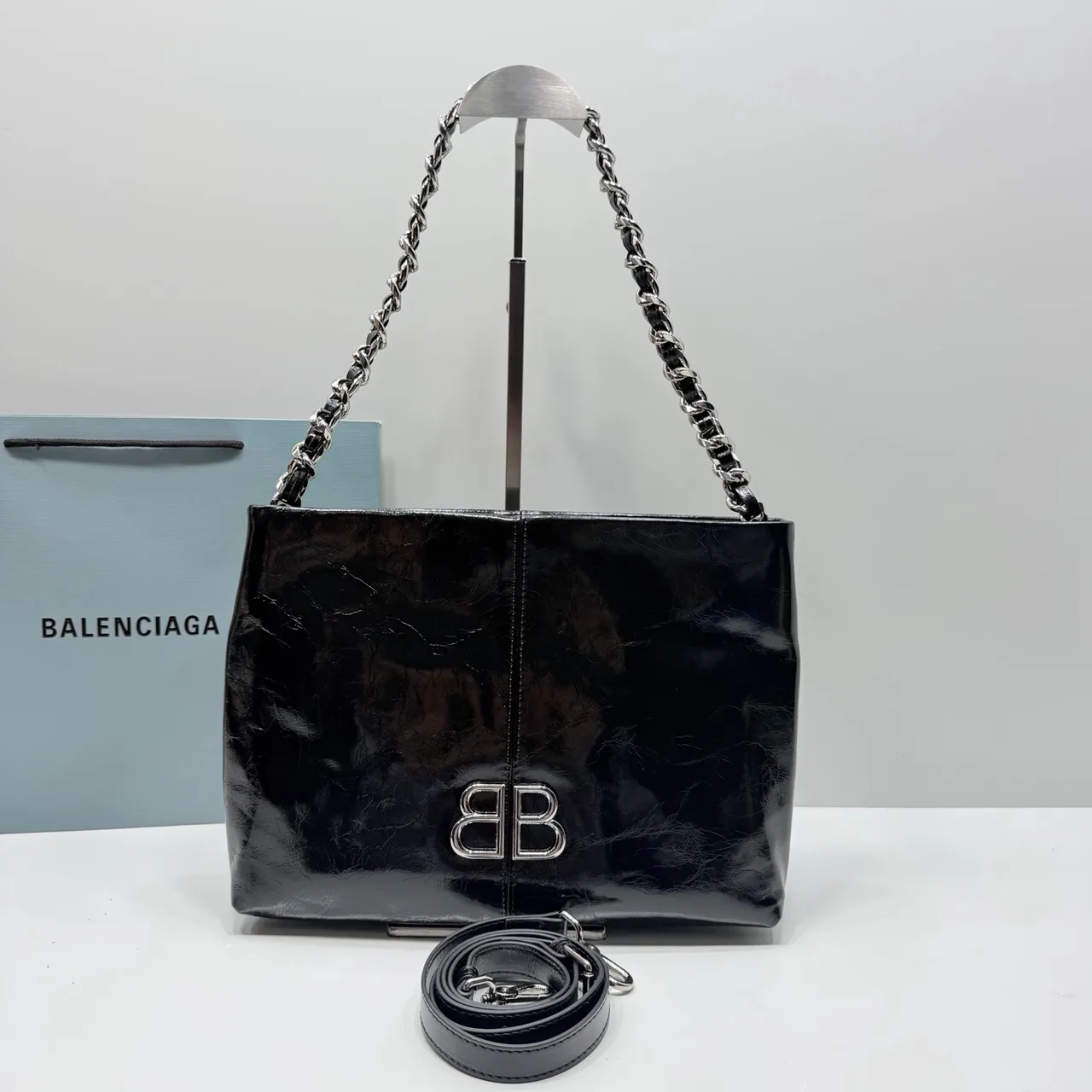 Balenciaga Cowhide Glossy Tote in Black · view 1