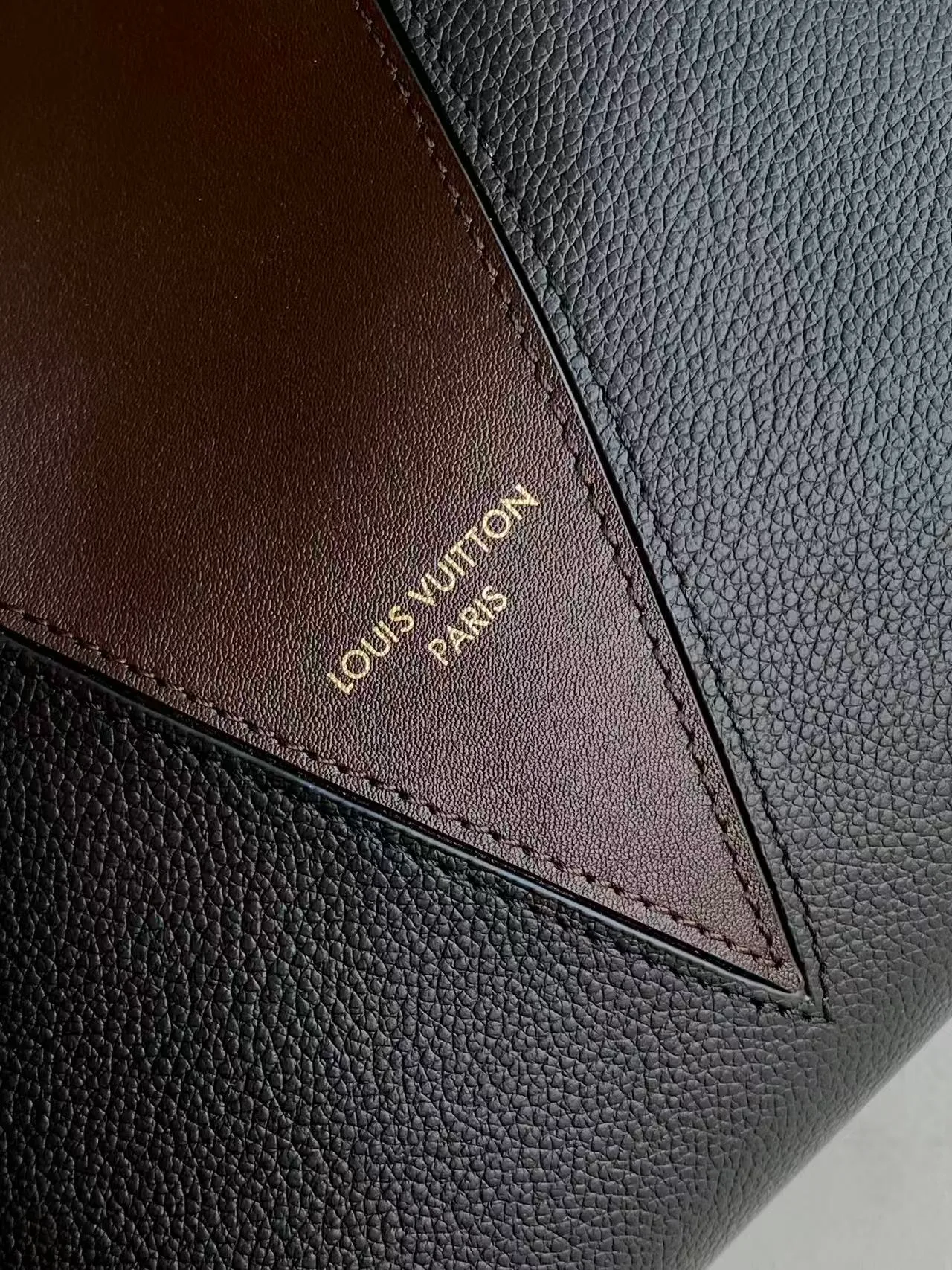 Louis Vuitton Cowhide Hobo Bag in Black · view 6