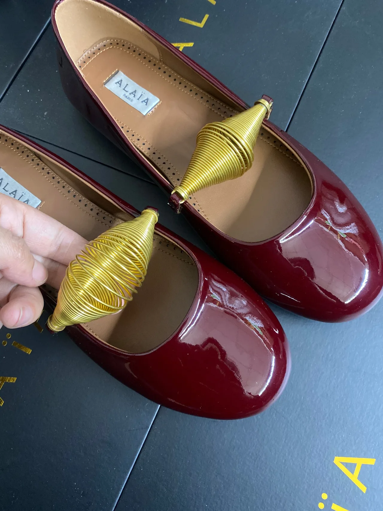 Alaia Cowhide Sheepskin Glossy Round-Toe Ballet Flats in Burgundy · view 8