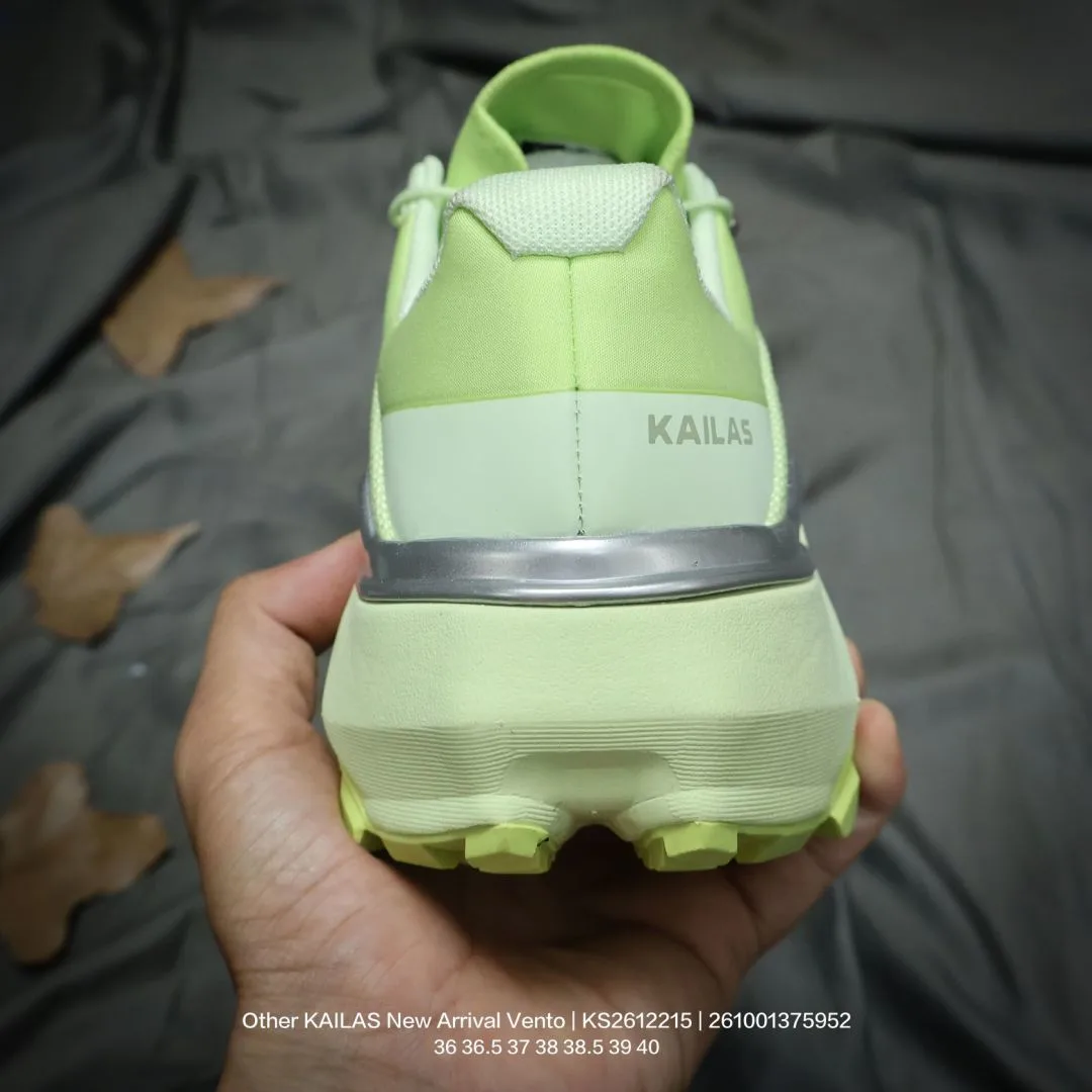 Kailas Sneakers in Green · view 5