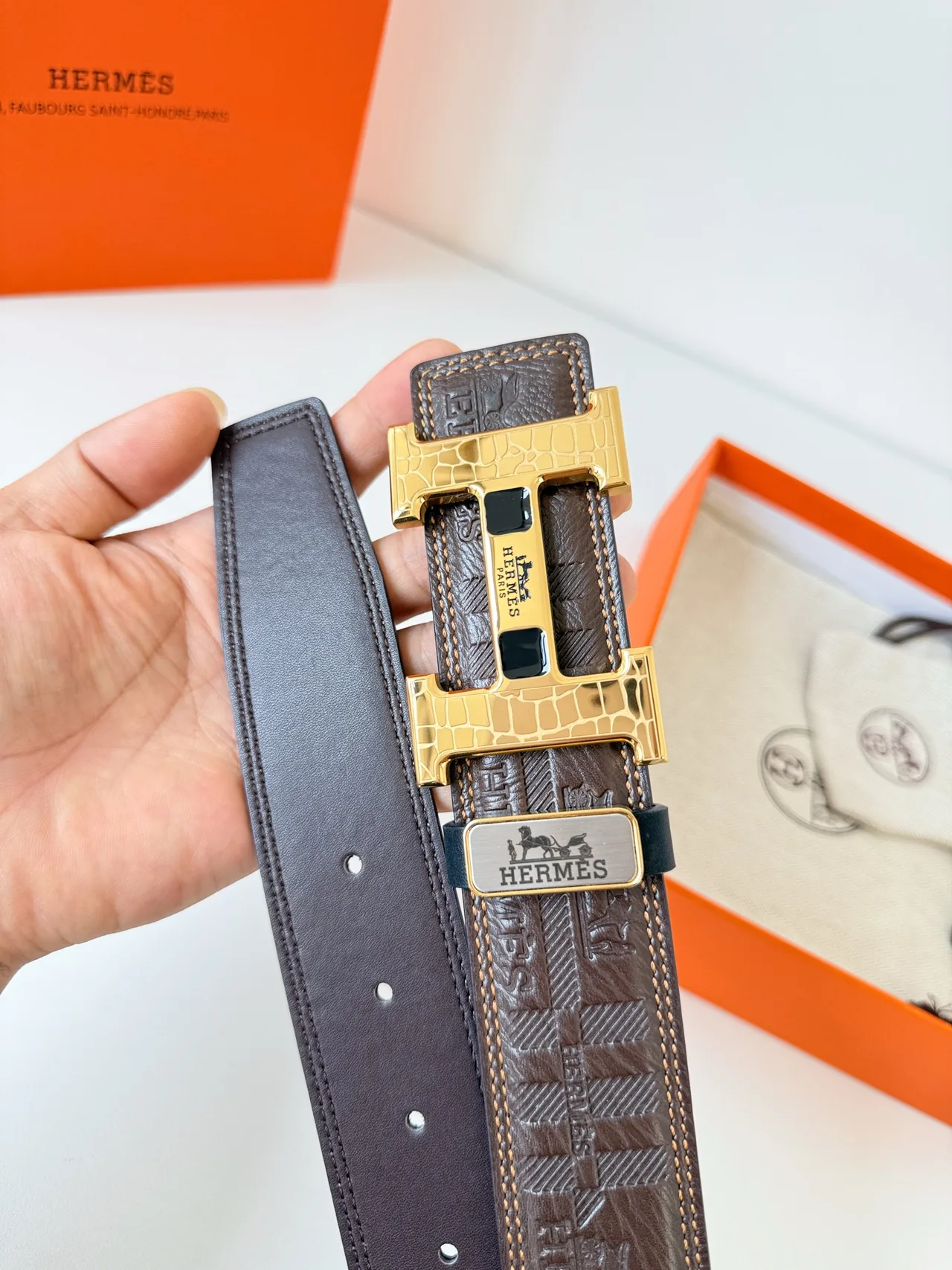Hermes Reversible H Buckle Belt in Brown & Black · view 8