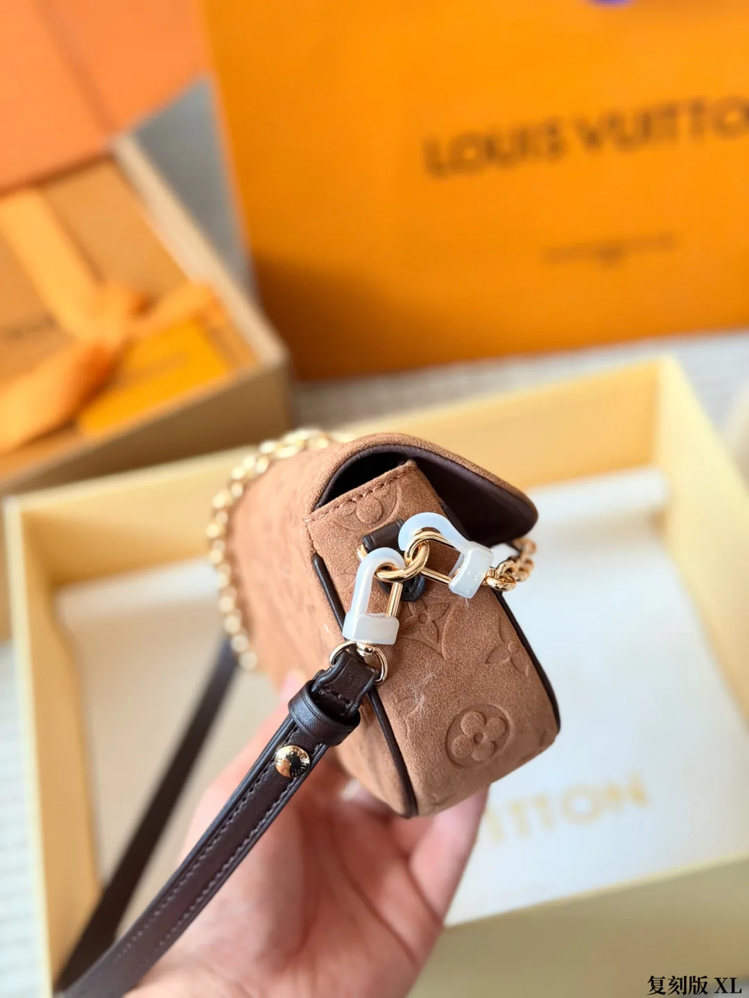 Louis Vuitton Suede Clutch in Tan · view 8