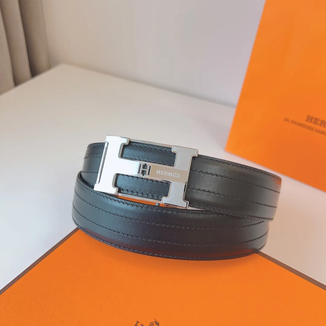 Hermes Glossy Belt in Black · view 6
