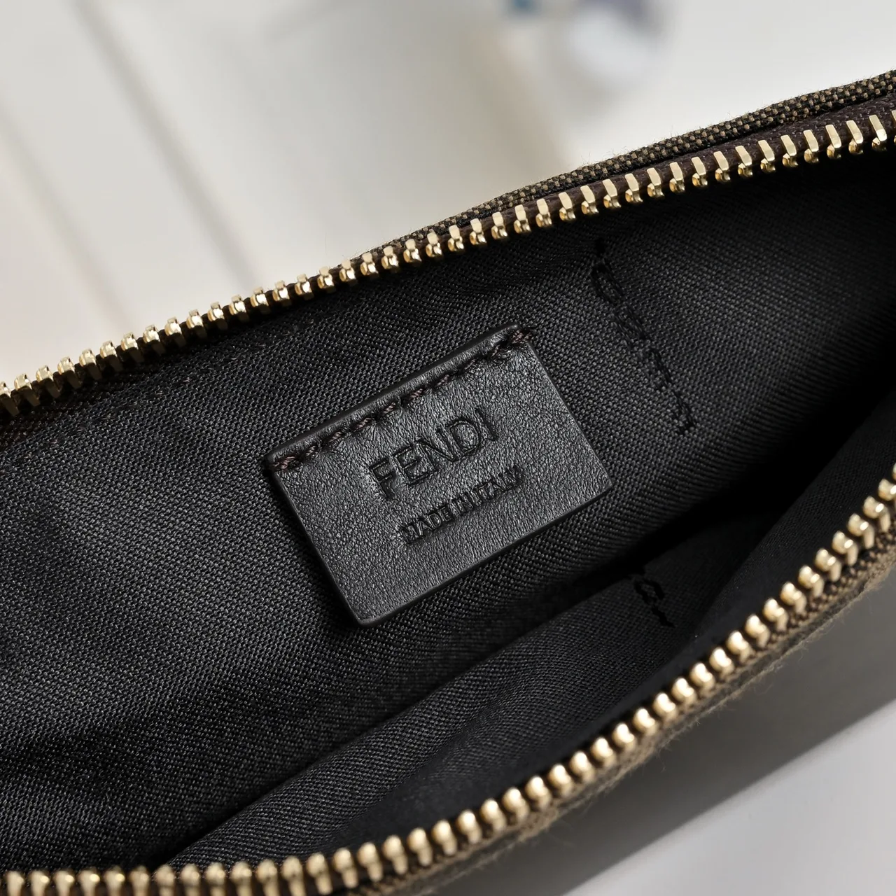 Fendi Baguette Clutch in Brown · view 6