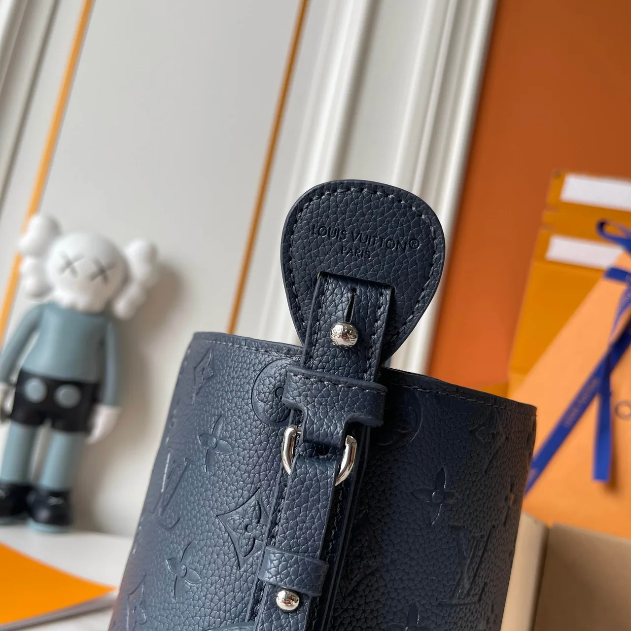 Louis Vuitton Cowhide Bucket Bag in Black · view 8