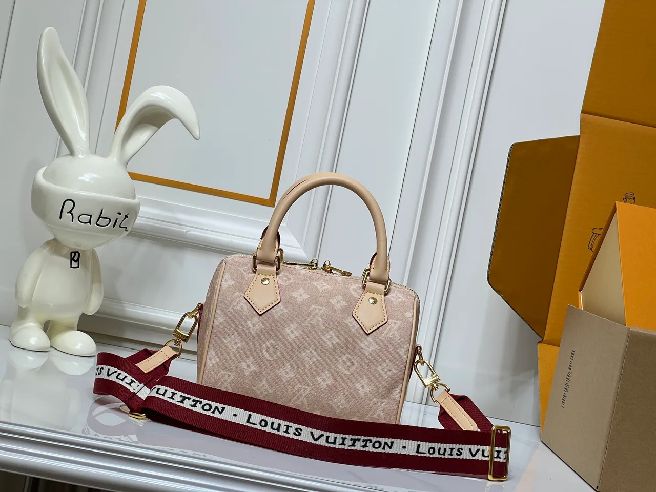 Louis Vuitton Speedy 20 Canvas Speedy Handbag in Beige · view 4