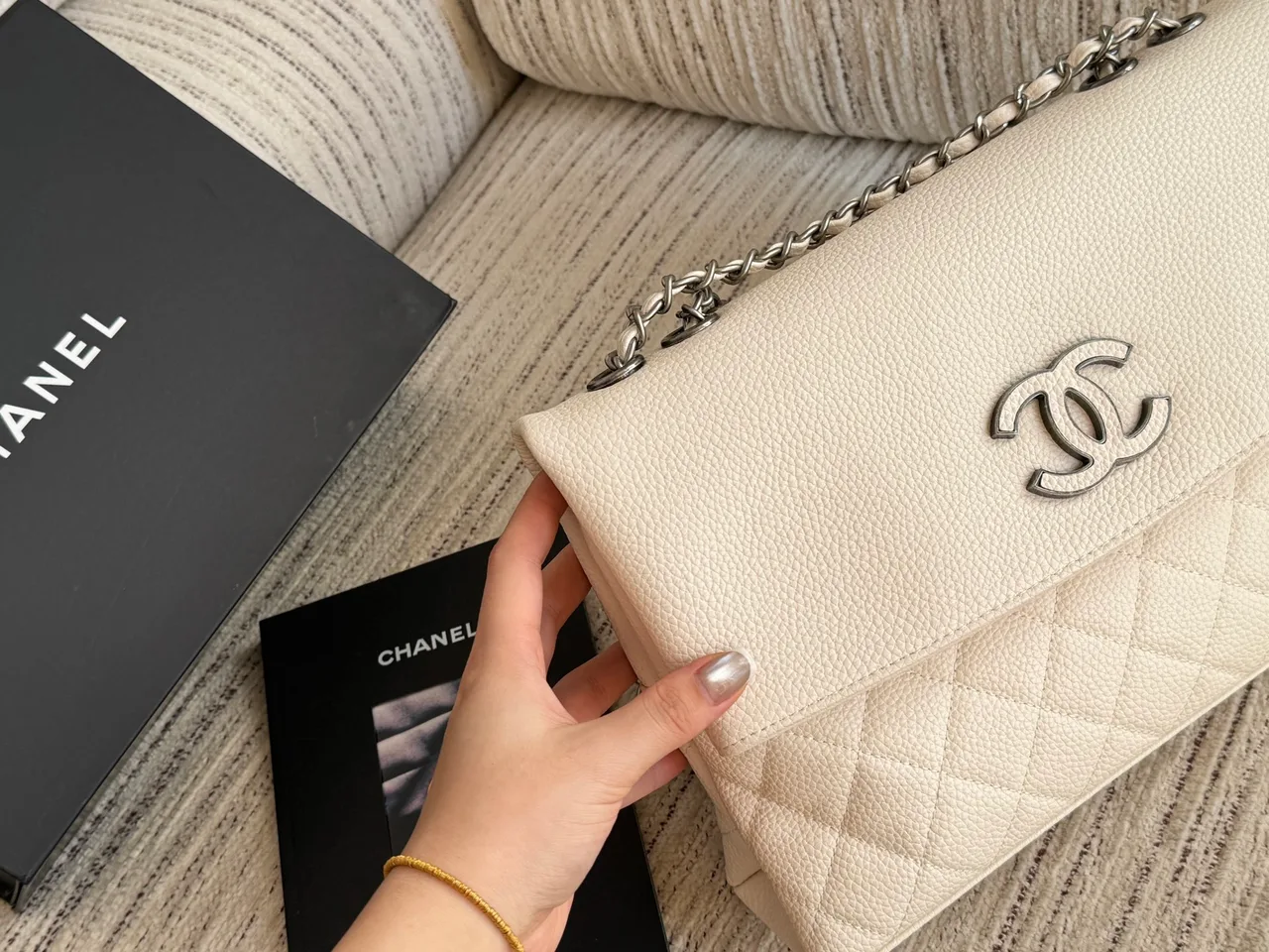 Chanel Quilted Clutch in Cream · view 7
